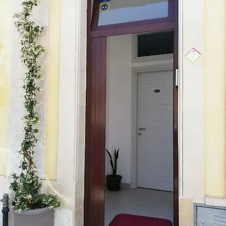 Artemisia Casa Andolina White